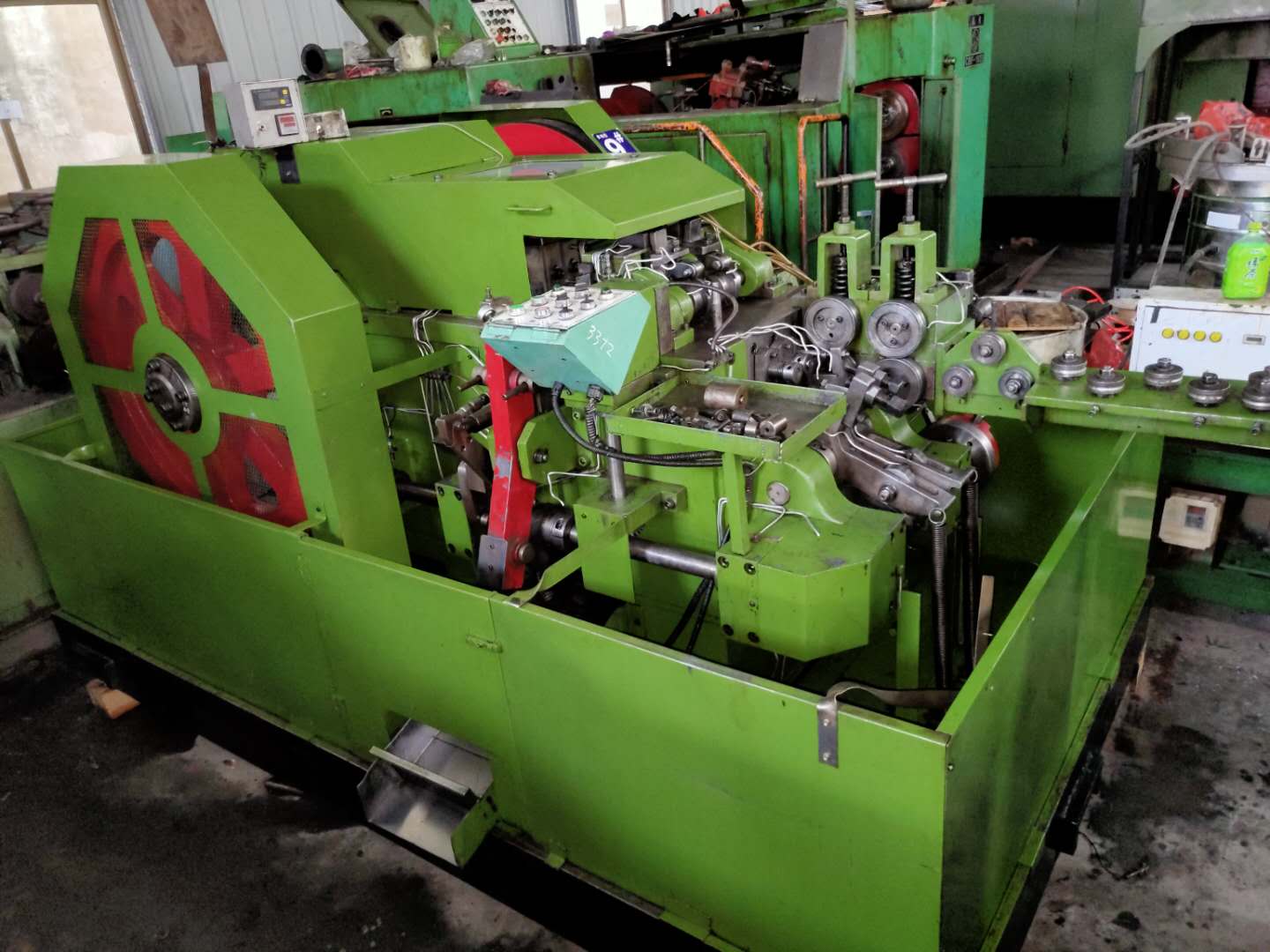 二手台湾长鸿hh2425二分半二模四冲螺丝铆钉冷镦机